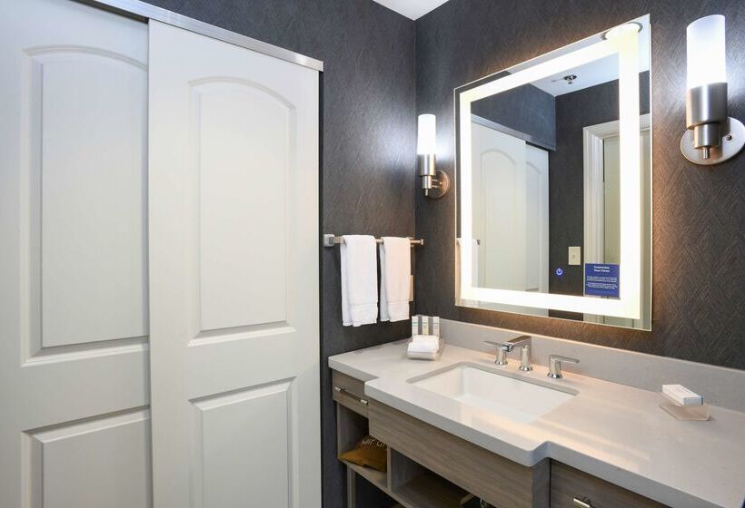 ホテル Homewood Suites Cincinnati Airport