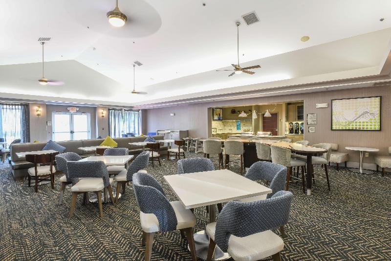 ホテル Homewood Suites Cincinnati Airport