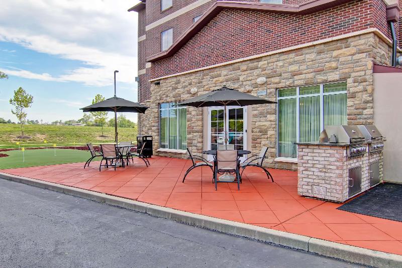 ホテル Homewood Suites Cincinnati Airport