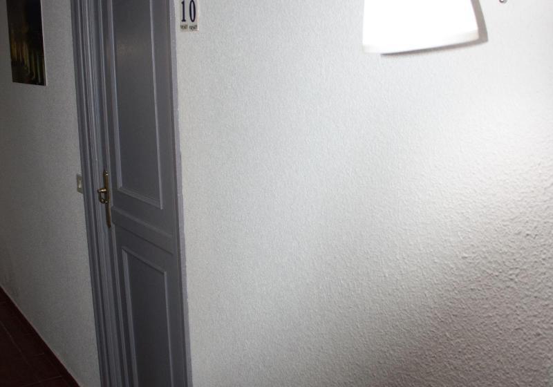 هتل Hostal La Estacion