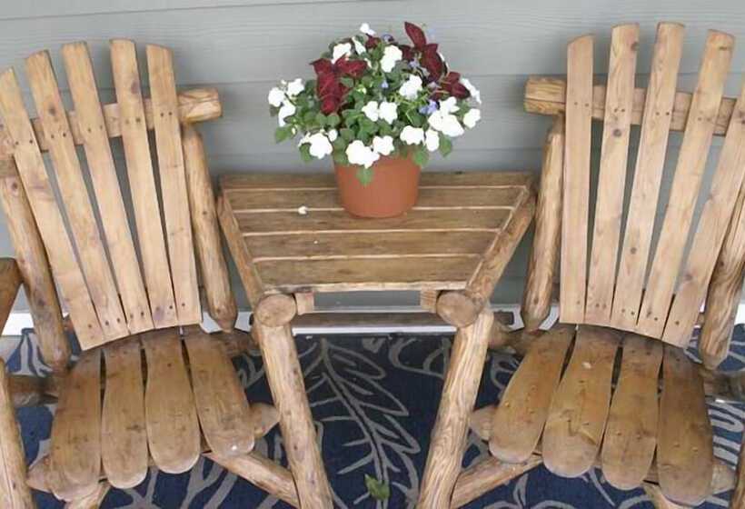 هتل Ivy Court Inn And Suites