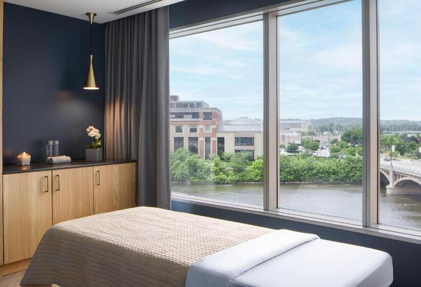 هتل Jw Marriott Grand Rapids