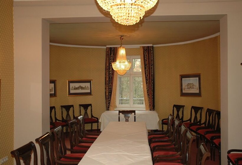 בית מלון כפרי Kronprinz