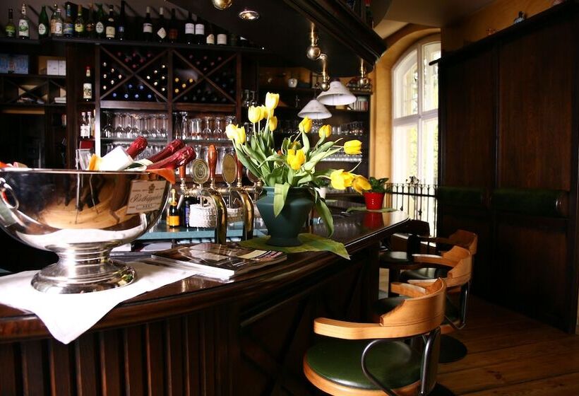 בית מלון כפרי Kronprinz