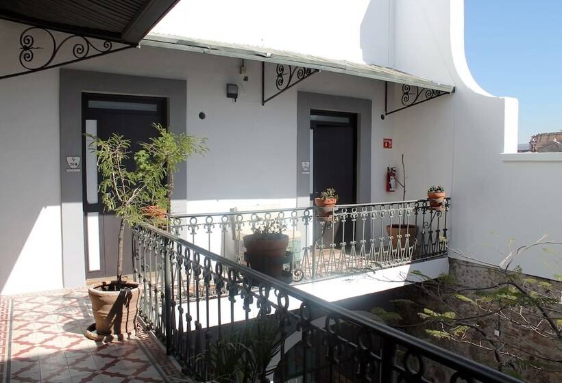 בית מלון כפרי Kuku Ruku