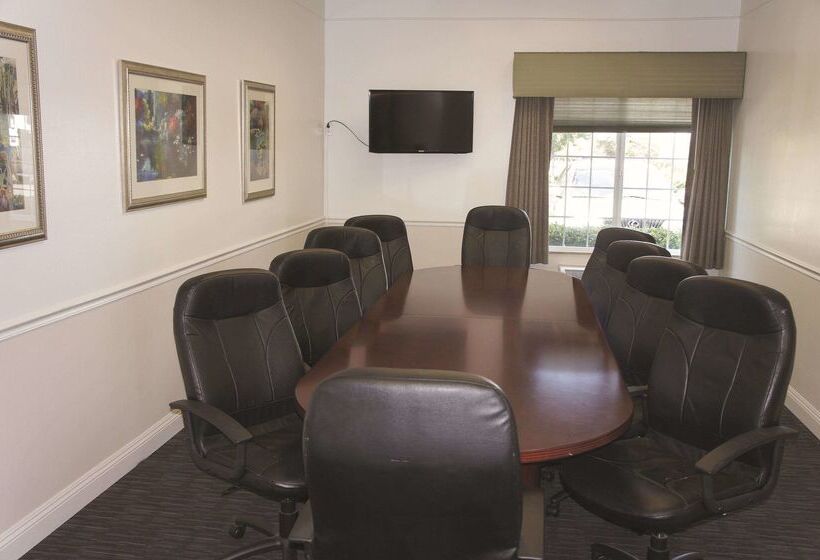 فندق La Quinta By Wyndham Visalia/sequoia Gateway