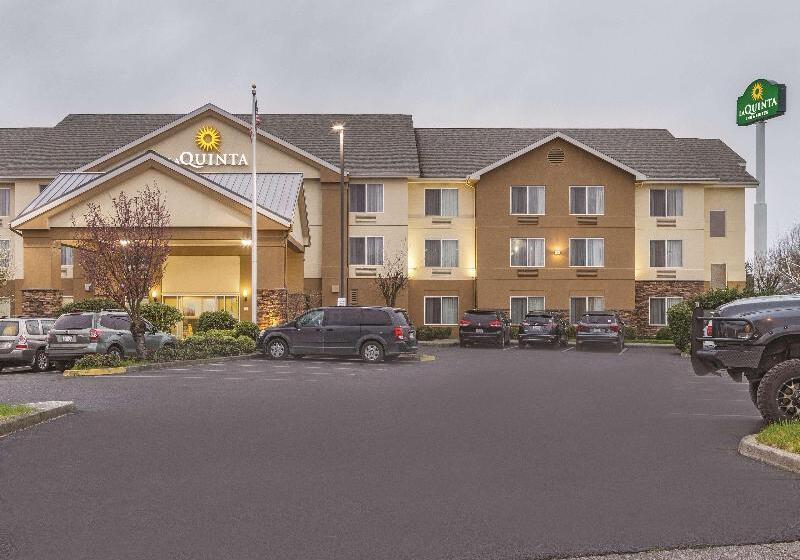 هتل La Quinta Inn & Suites By Wyndham Central Point  Medford