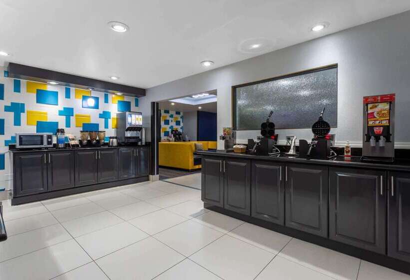 호텔 La Quinta By Wyndham Columbus West   Hilliard