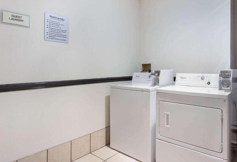 호텔 La Quinta By Wyndham Columbus West   Hilliard