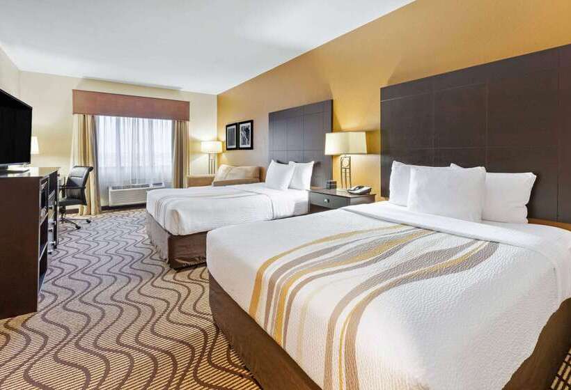 هتل La Quinta By Wyndham South Bend