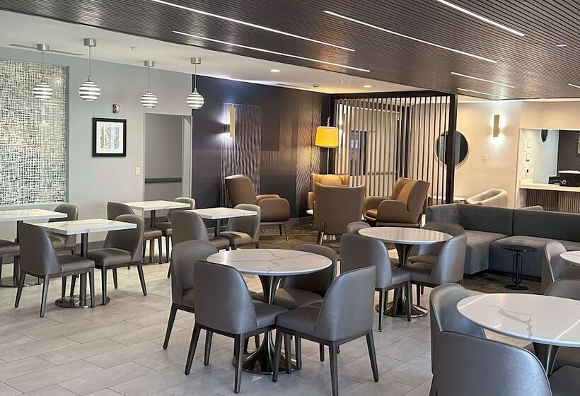 هتل La Quinta By Wyndham South Bend