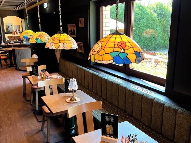 호텔 Lohmann's Kapeller Hof