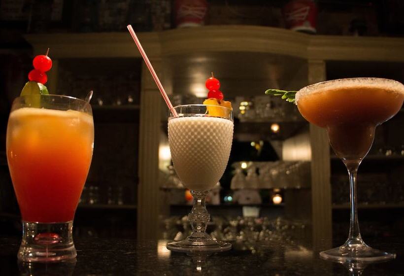 호텔 Mariscal Robledo