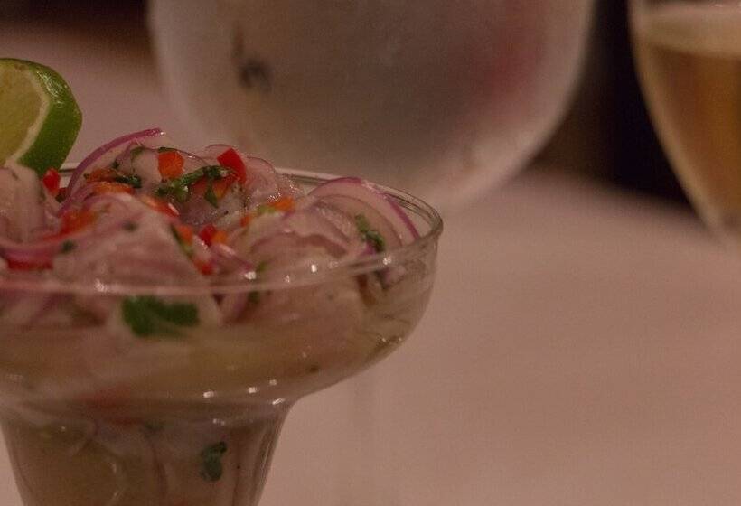 호텔 Mariscal Robledo