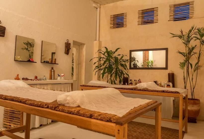 호텔 Mariscal Robledo