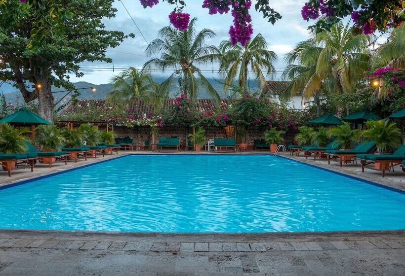 호텔 Mariscal Robledo