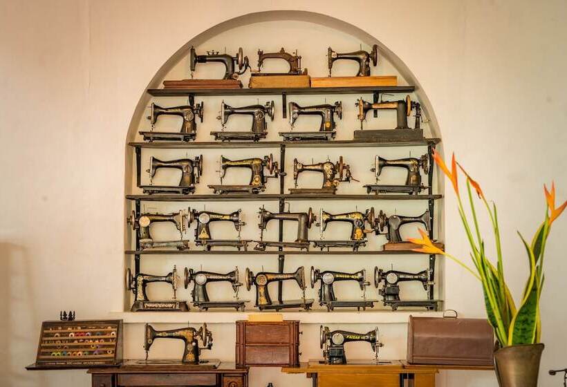 호텔 Mariscal Robledo