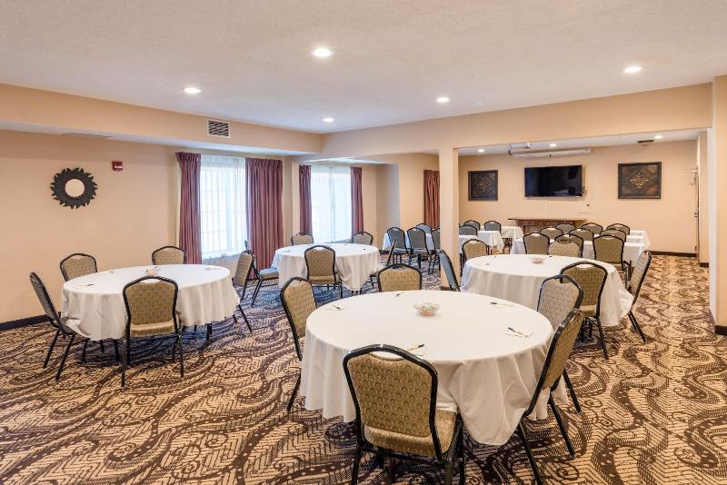 酒店 Mcm Elegante Lodge & Resorts