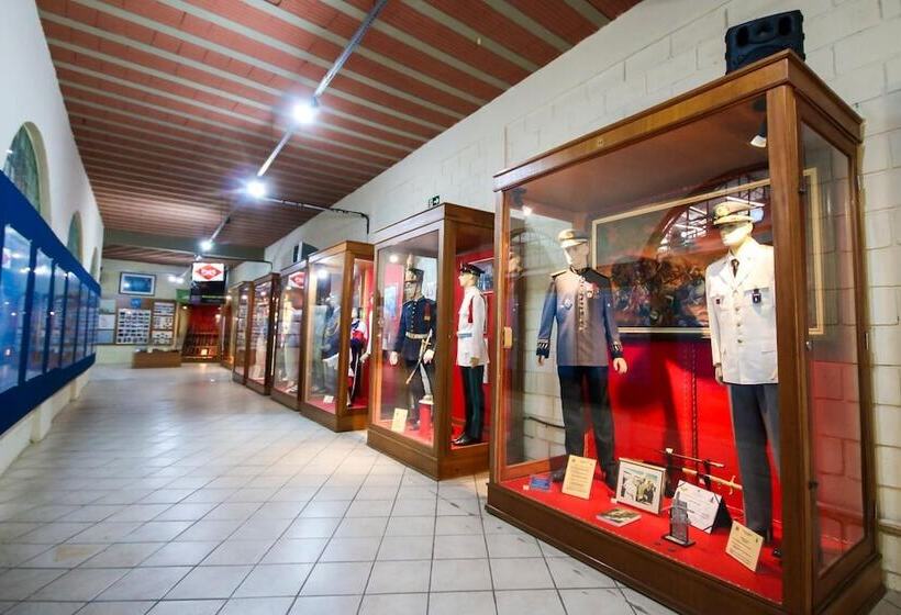 ホテル Euro Suite Poços De Caldas By Nacional Inn