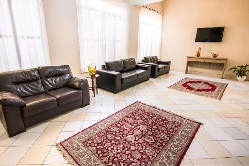 ホテル Euro Suite Poços De Caldas By Nacional Inn