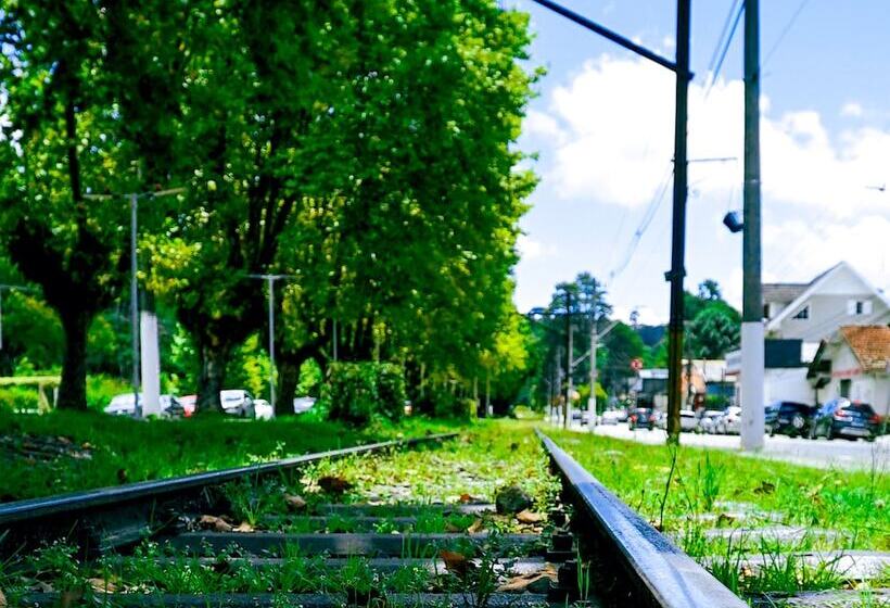 酒店 Velinn Pousada Chateau Do Luar