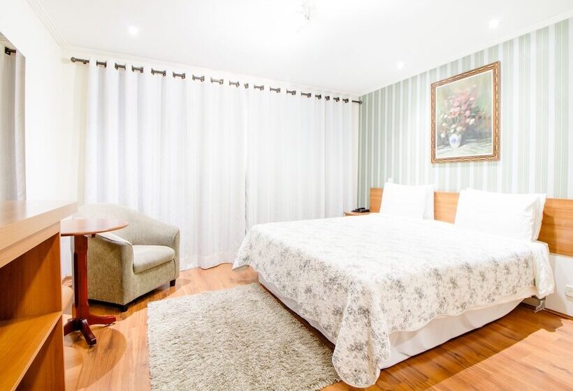 酒店 Velinn Pousada Chateau Do Luar