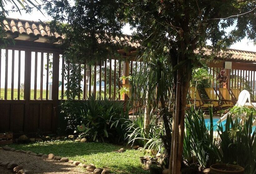 בית מלון כפרי Pousada Praia Serena