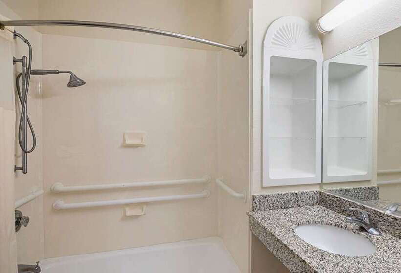 فندق Quality Inn & Suites