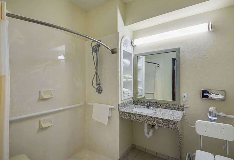 فندق Quality Inn & Suites