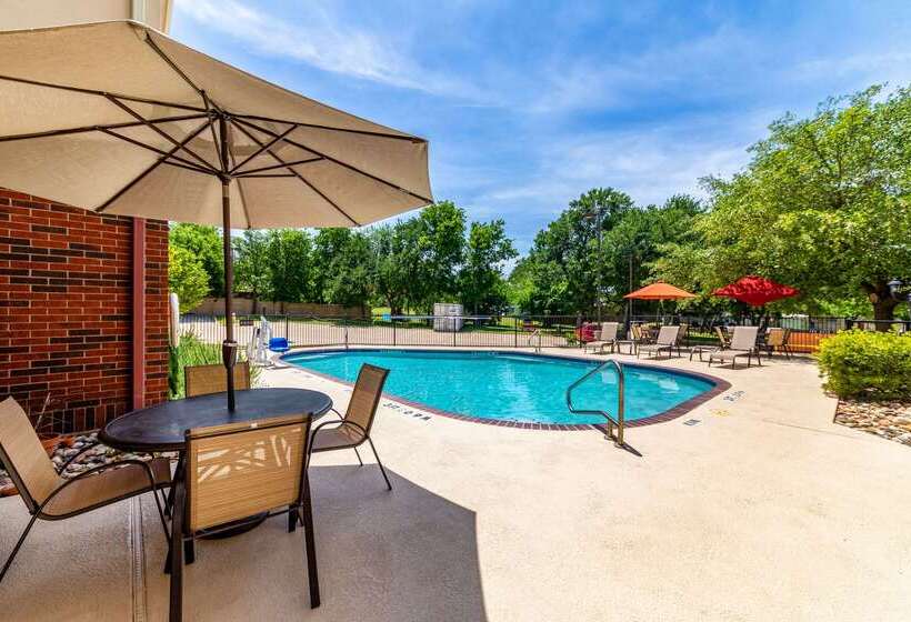 فندق Quality Inn & Suites