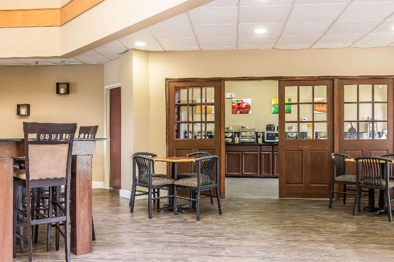 فندق Quality Suites New Iberia