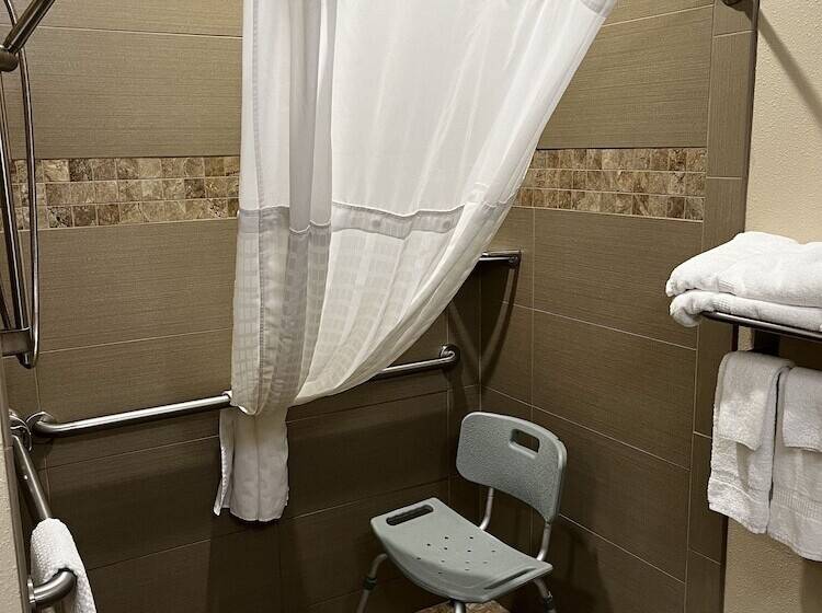 فندق Rapid River Lodge