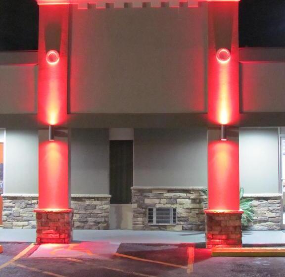 Отель Red Carpet Inn Augusta