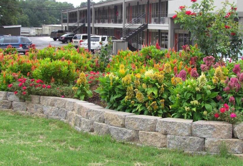 Отель Red Carpet Inn Augusta