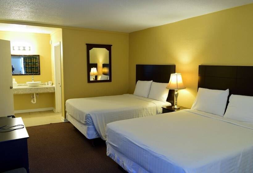 فندق Red Carpet Inn Battleboro