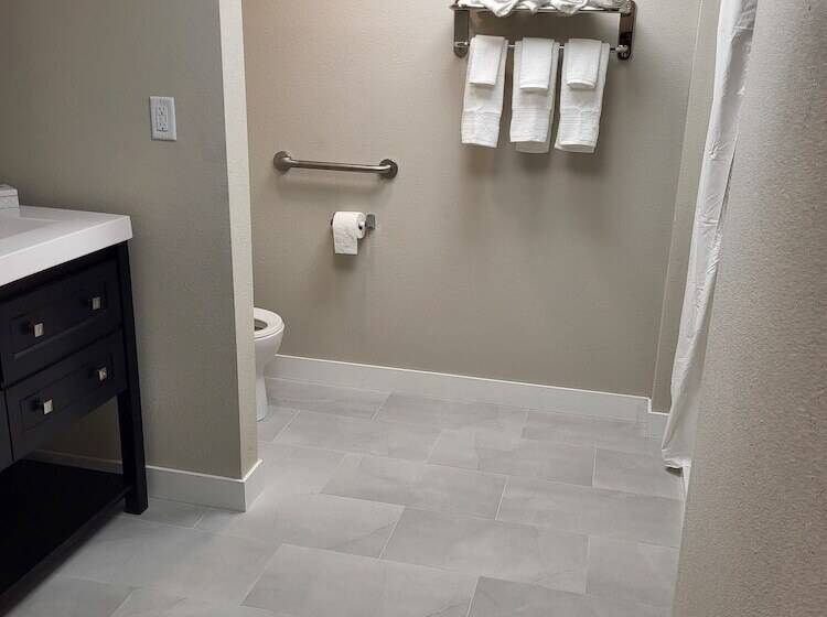 호텔 Red Fox Inn And Suites