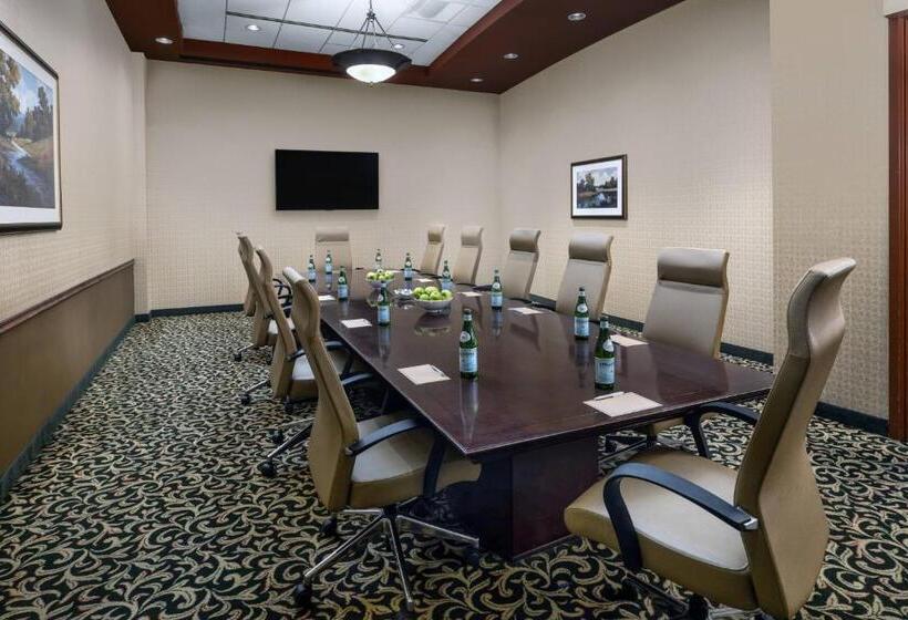 Renaissance Tulsa Hotel & Convention Center