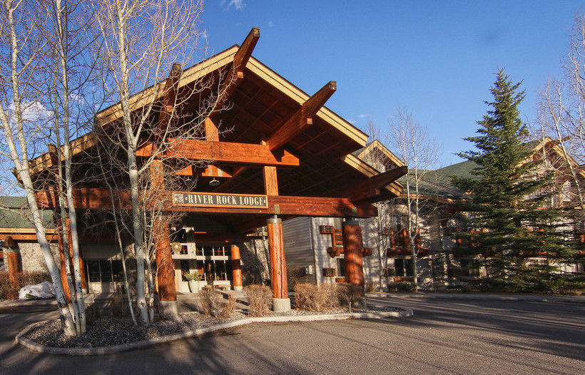 בית מלון כפרי River Rock Lodge