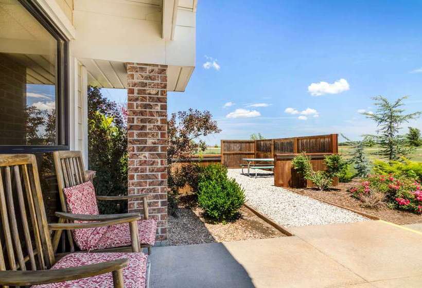 فندق Rodeway Inn