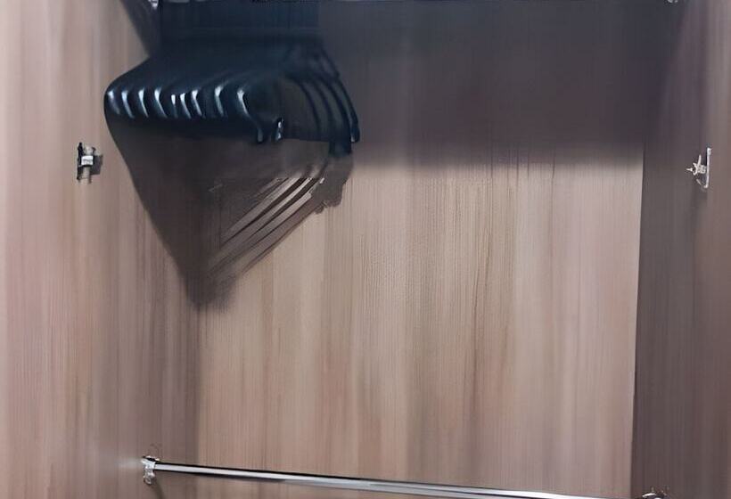 호텔 Saint Moritz Hplus Express