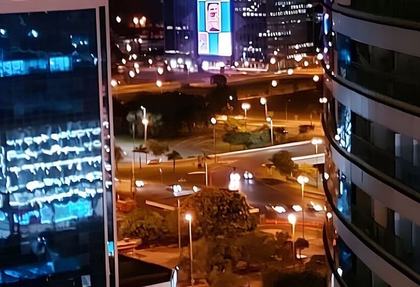 호텔 Saint Moritz Hplus Express