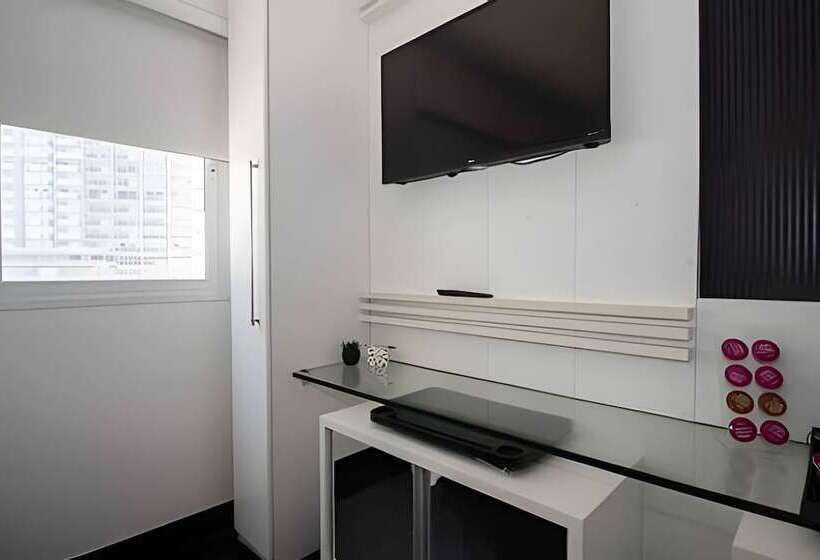 호텔 Saint Moritz Hplus Express