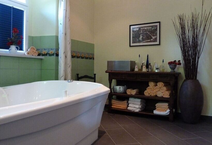 Schlosshotel Ralswiek