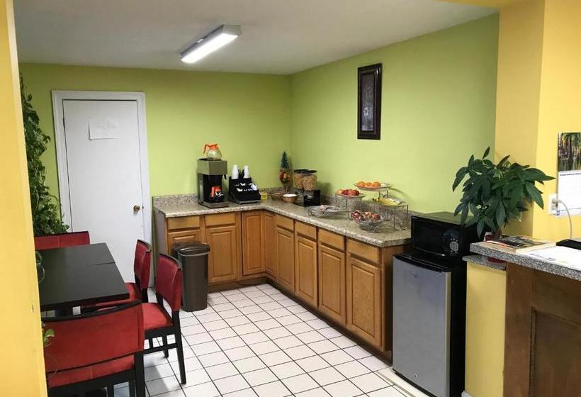 호텔 Scottish Inns Augusta