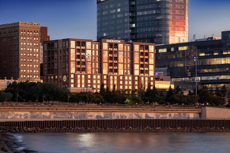هتل Sheraton Duluth