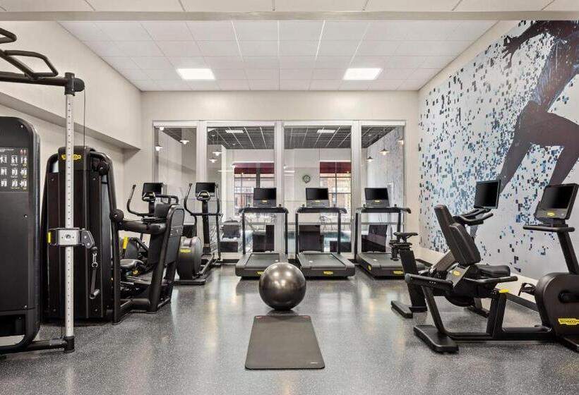 酒店 Sheraton Duluth