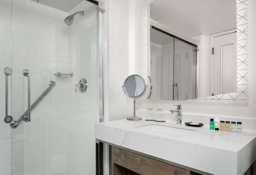 هتل Sheraton Duluth