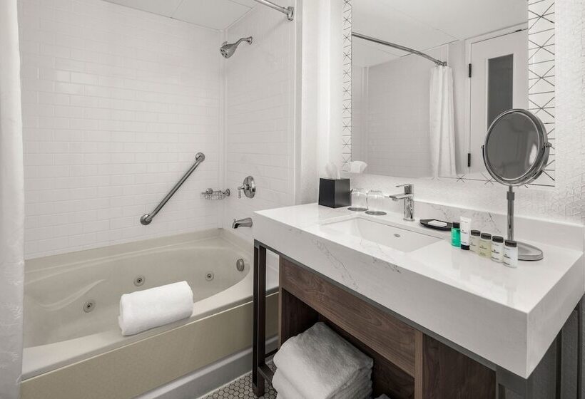 酒店 Sheraton Duluth