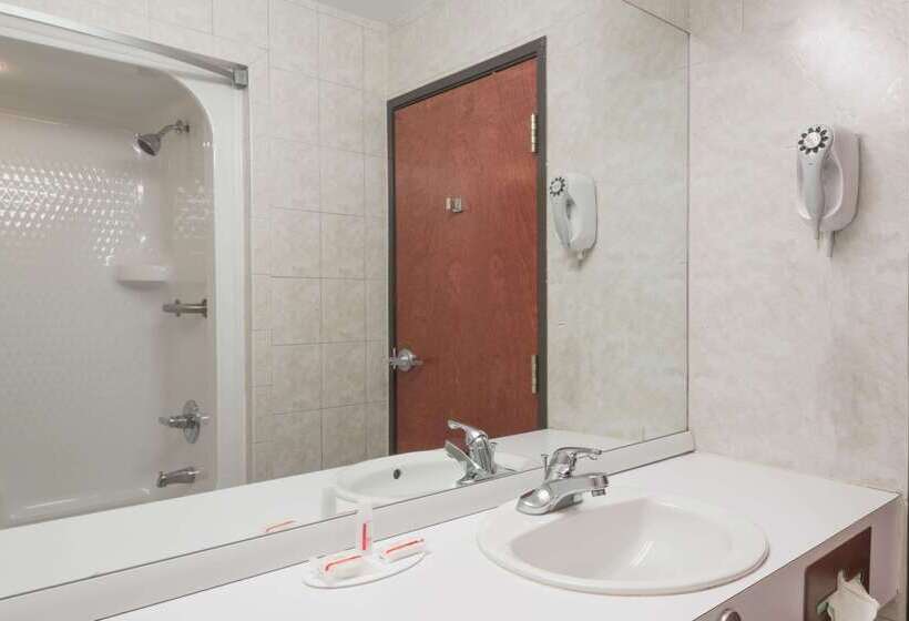 ホテル Super 8 By Wyndham Grayson