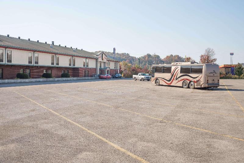 ホテル Super 8 By Wyndham Grayson